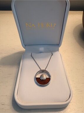 Na Hoku Silver Pendant Necklace with Brown Wood Inlay